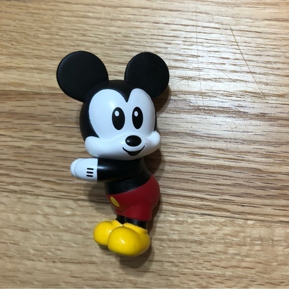Disney Mickey Mouse Park Pal Black Red Attached to Shoulder Clothing Figure - Picture 1 of 3